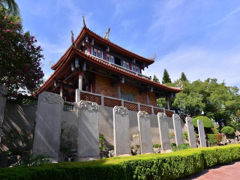 Ing Wang Hotel Тайнан Екстериор снимка